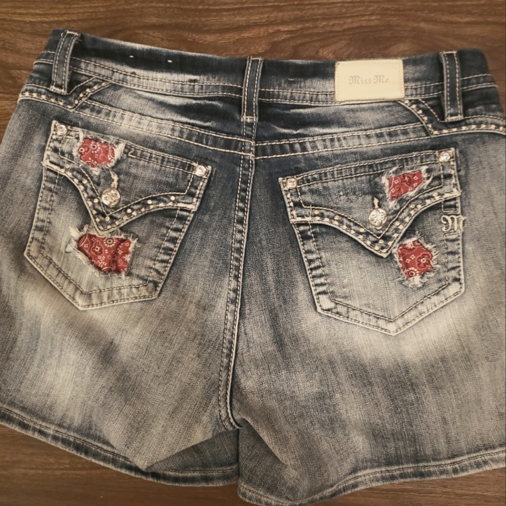 Miss Me 34 Curvy Shorts